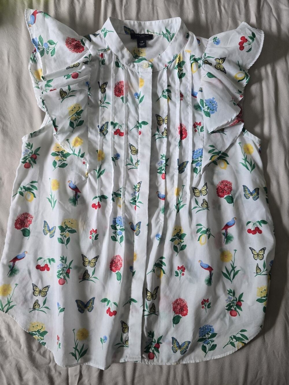 Ann Taylor Floral Butterfly Cherry Print Ruffle Flutter Sleeve Blouse Size XSP